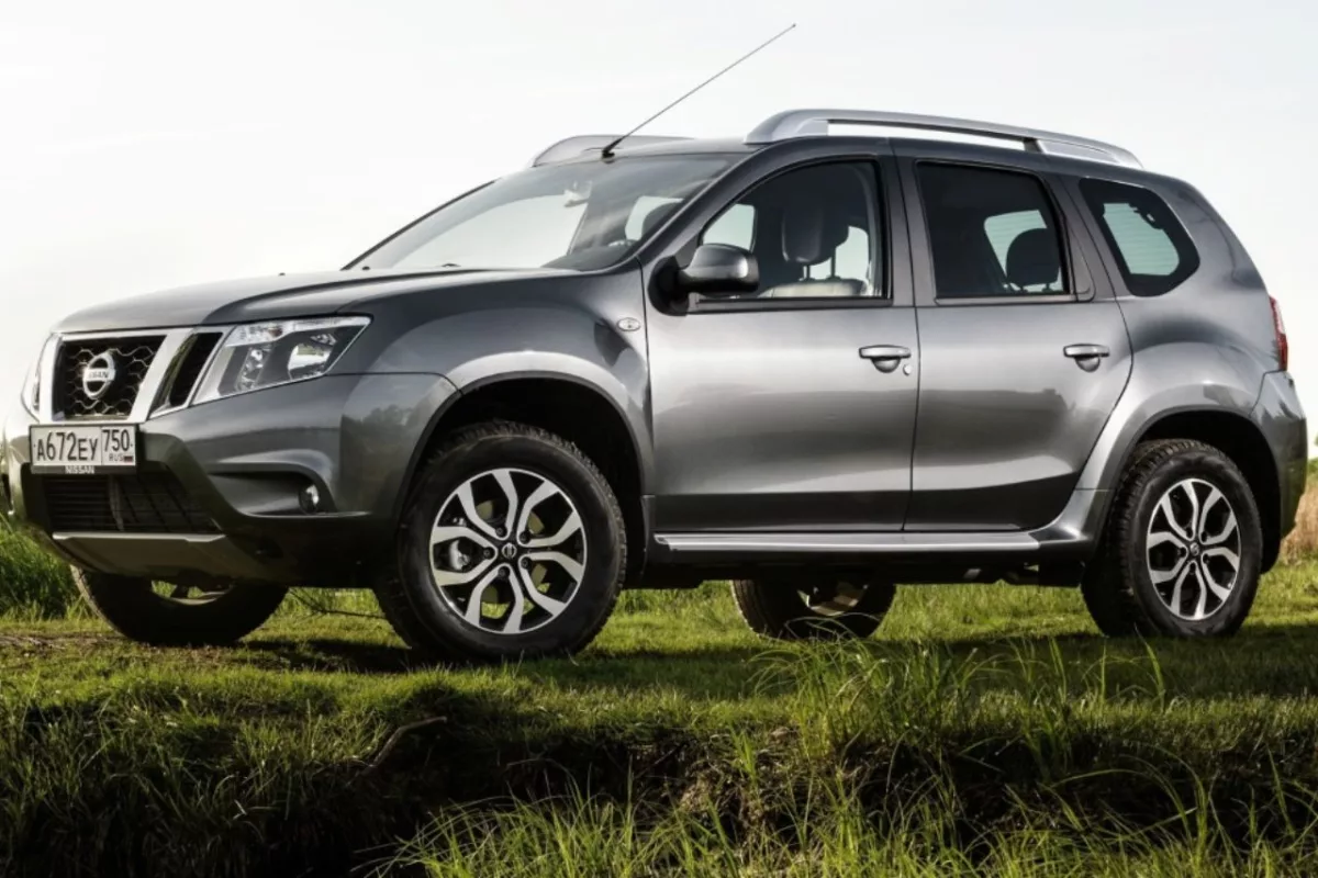 nissan terrano 1 Nissan Terrano: o SUV com visual inspirado na Frontier que não chegou ao Brasil