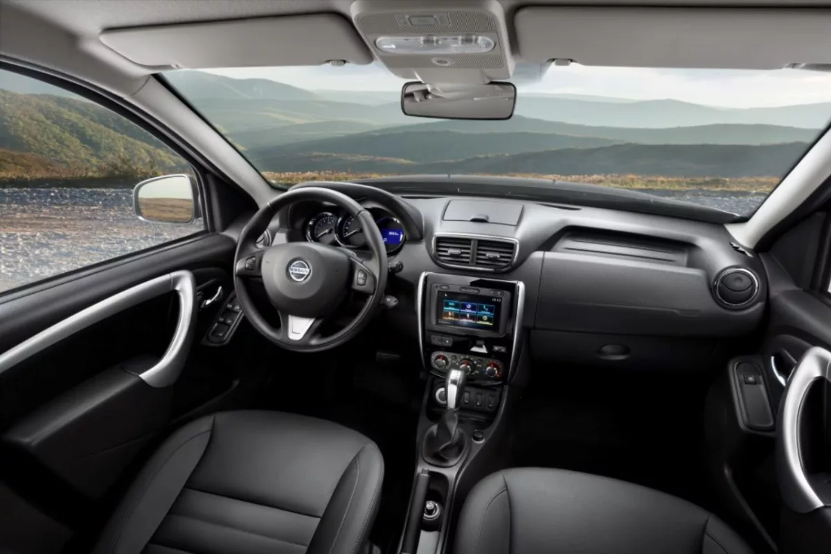 nissan terrano 2 Nissan Terrano: o SUV com visual inspirado na Frontier que não chegou ao Brasil