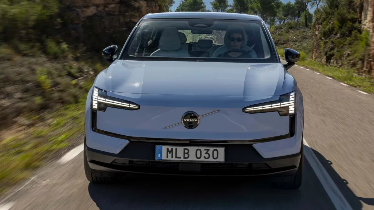 2025 volvo ex30 first 1 Volvo EX30: Atraso de 1 Ano nos EUA Devido a Novas Tarifas de Importação