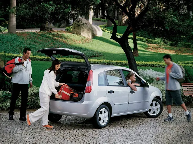 Ford Fiesta 2003 10 Ford Fiesta Personnalite 1.0 Hatch: O Guerreiro das Subidas com Desafios no sistema de Arrefecimento