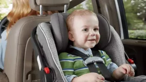 Como Usar a Cadeirinha para Crianças no Carro