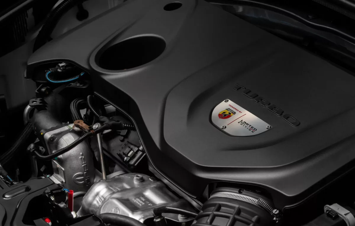 fiat fastback abarth 5 As Marcas da Stellantis: Conheça o Império Automotivo por Trás da Fiat, Jeep e Muito Mais