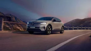 Renault Faz Parceria Estratégica para Reduzir Custos das Baterias Elétricas