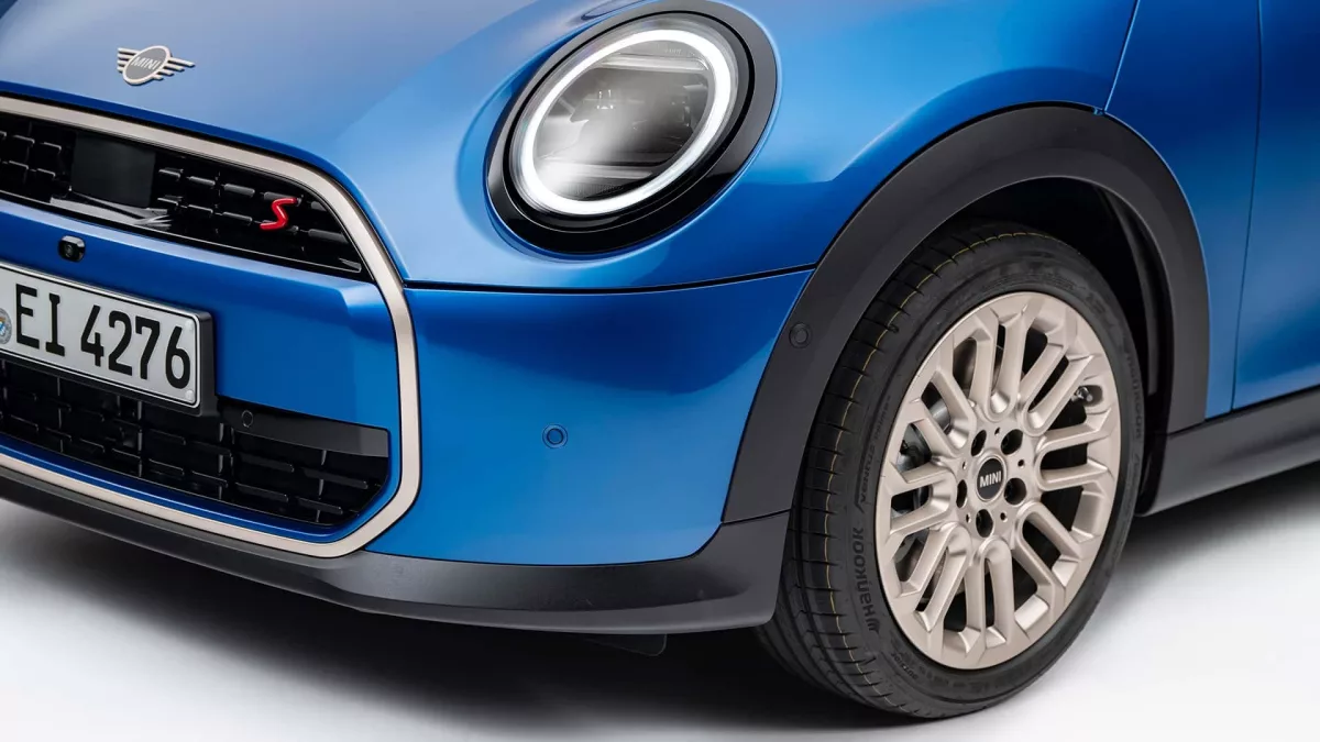 mini cooper 5 turer 2024 5 Novo Mini Cooper 4 Portas 2025: Um Mix de Estilo e Praticidade