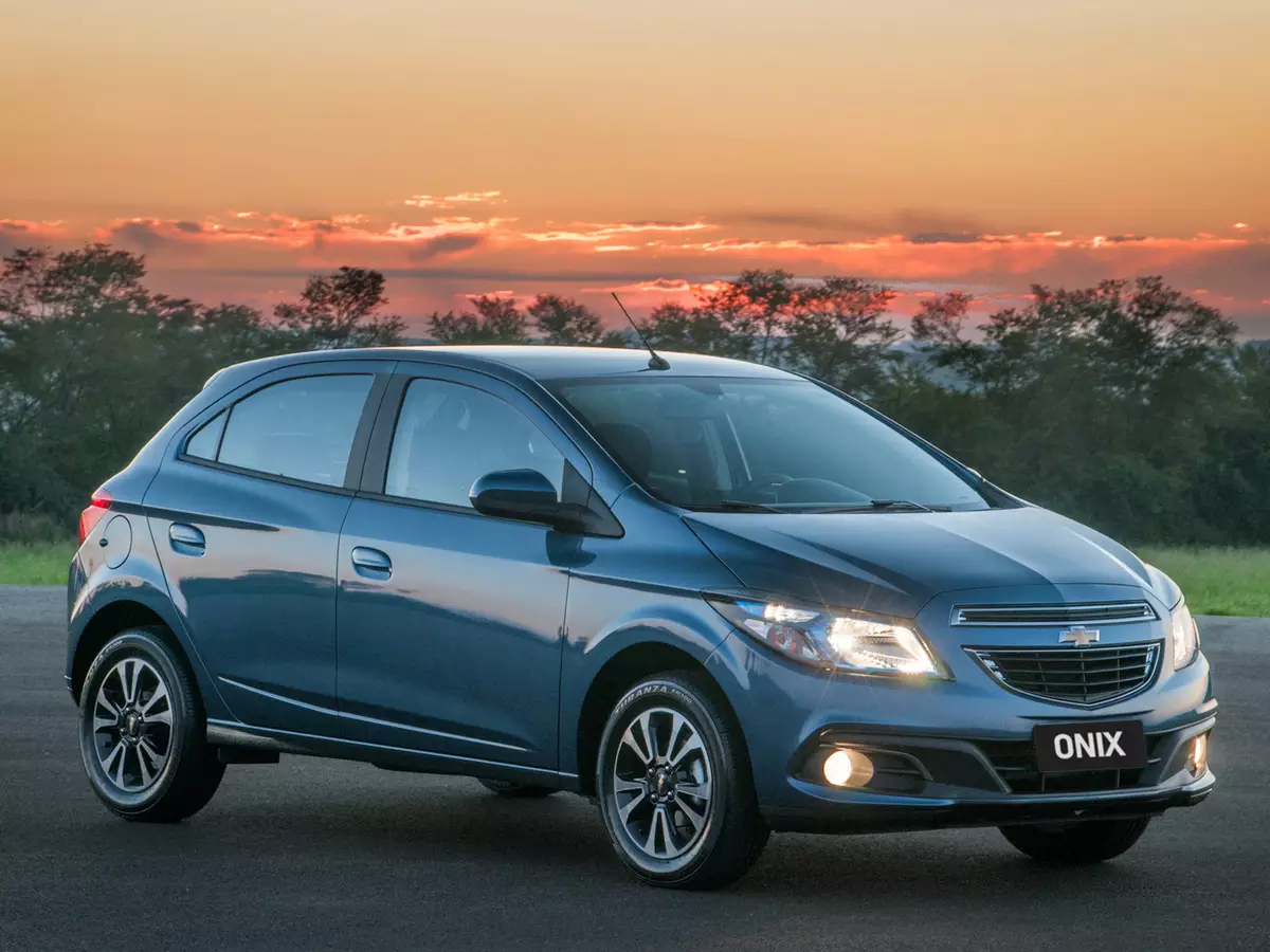 onix2 2 1iepf04rm5m5g Carros Usados com Manutenção Barata: 5 Modelos Confiáveis para Comprar em 2024