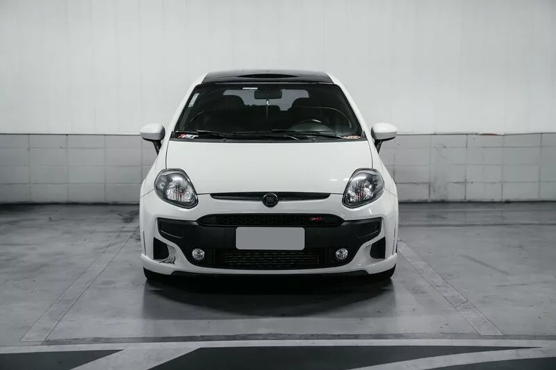 punto tjet 1 jpg Fiat Punto T-Jet: O Esportivo Raiz que Ainda Conquista Corações