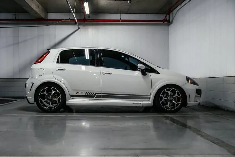 punto tjet 3 jpg Fiat Punto T-Jet: O Esportivo Raiz que Ainda Conquista Corações