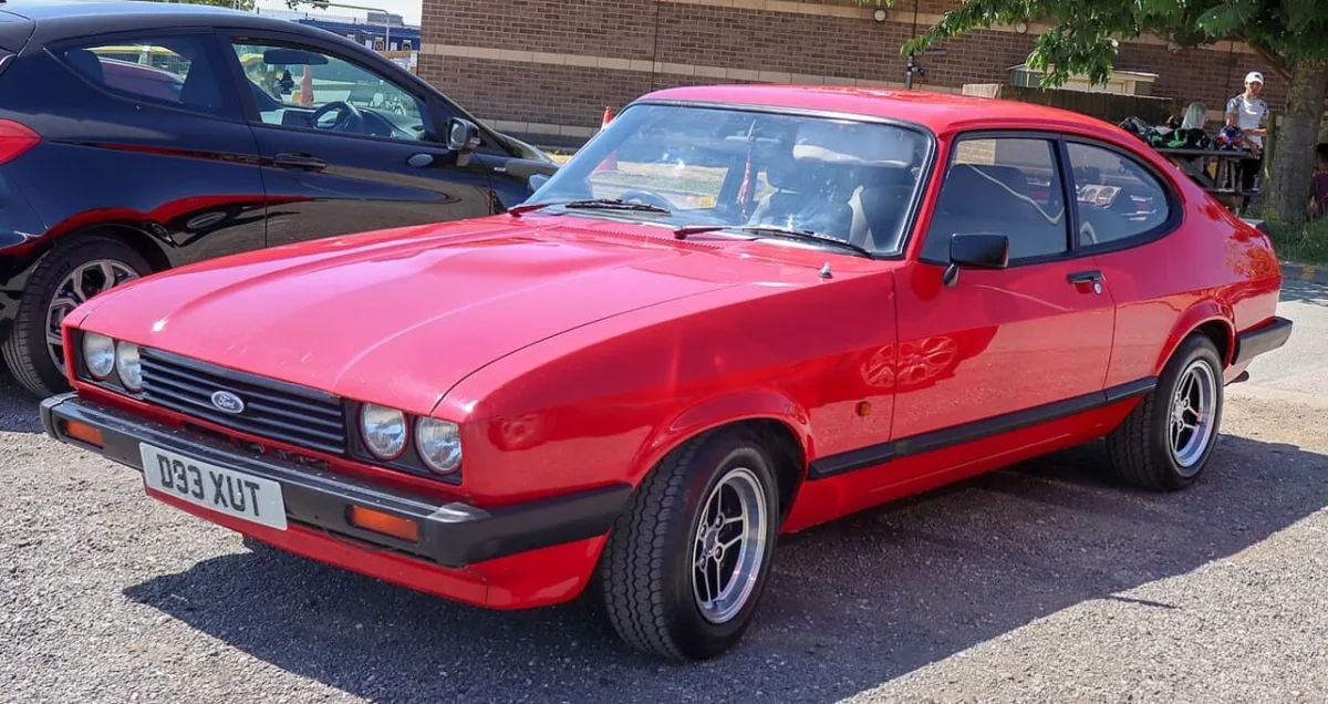 1280px 1986 Ford Capri Laser 2.0 capa 1 Ford Capri: o esportivo europeu que conquistou o mundo com estilo e ousadia