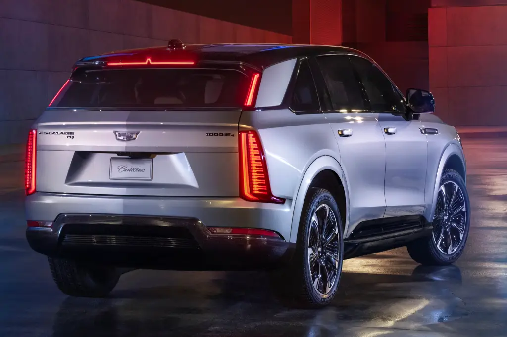 2025 cadillac optiq 4 Chegada Imprevisível: Cadillac Pode Desembarcar no Brasil Com Blazer e Equinox EV
