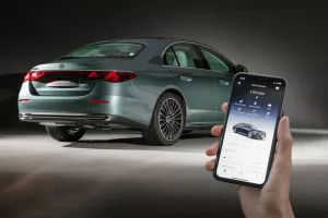 Mercedes-Benz Classe E 300 Exclusive: A Nova Geração de Luxo e Inovação