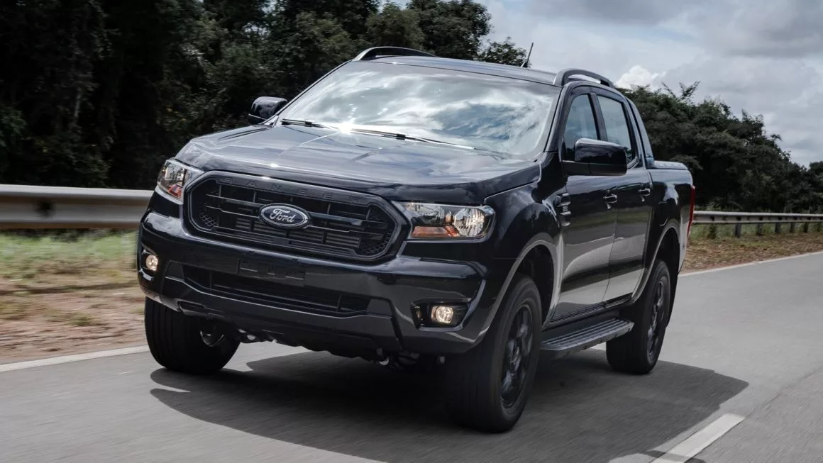 Ranger Black 1 jpg Nova Versão da Ford Ranger "Quase Revelada" nas Redes Sociais para 2025