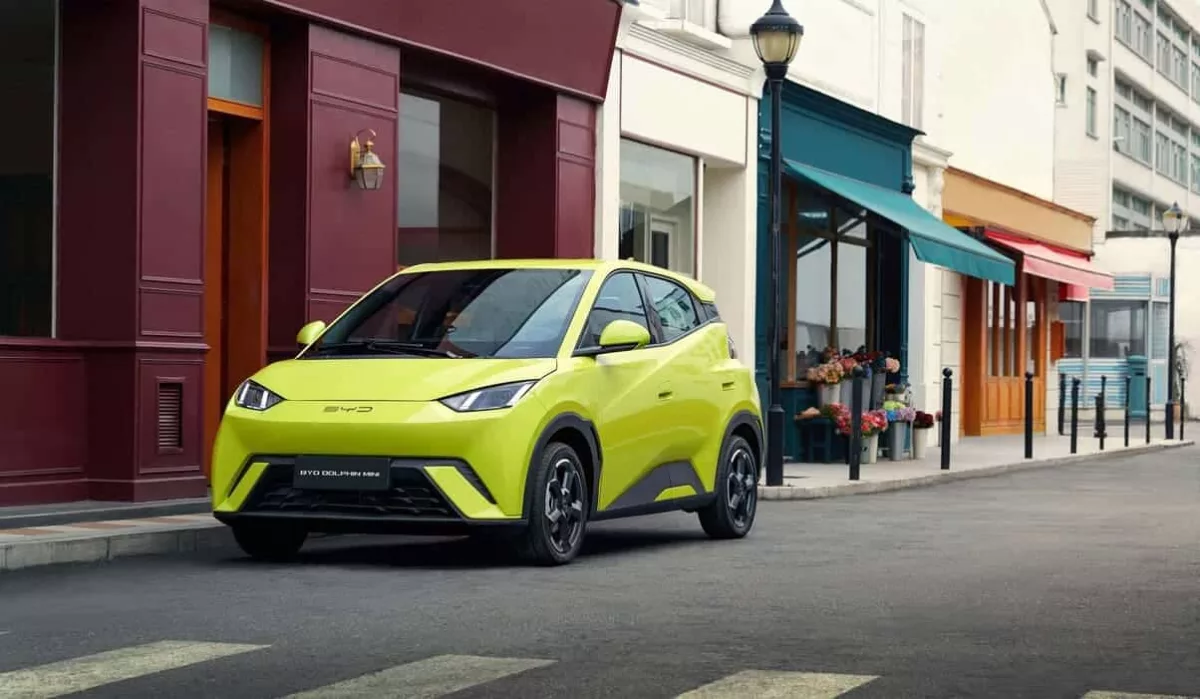 byd dolphin mini 5 lugares capa Indústria automotiva em alta: 6 montadoras estrangeiras confirmam fábricas no Brasil até 2026
