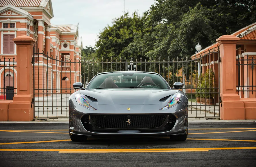 ferrari 812 gts 59 Os 5 Carros Mais Caros do Brasil em 2024