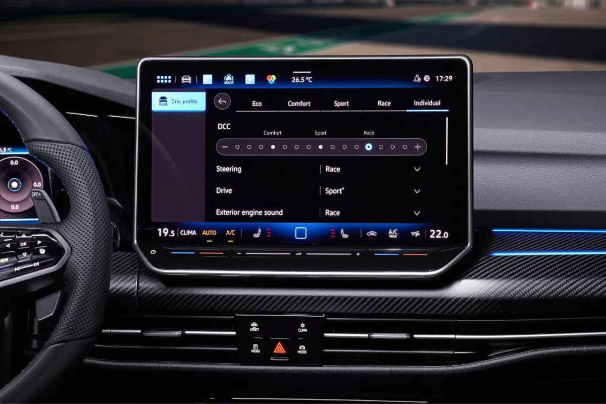 golf r 1 Novo VW Golf R: Detalhes do Insano Hatch Médio de 333 cv