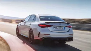 O Novo Mercedes-AMG C 63 S chega ao Brasil com um toque de F1