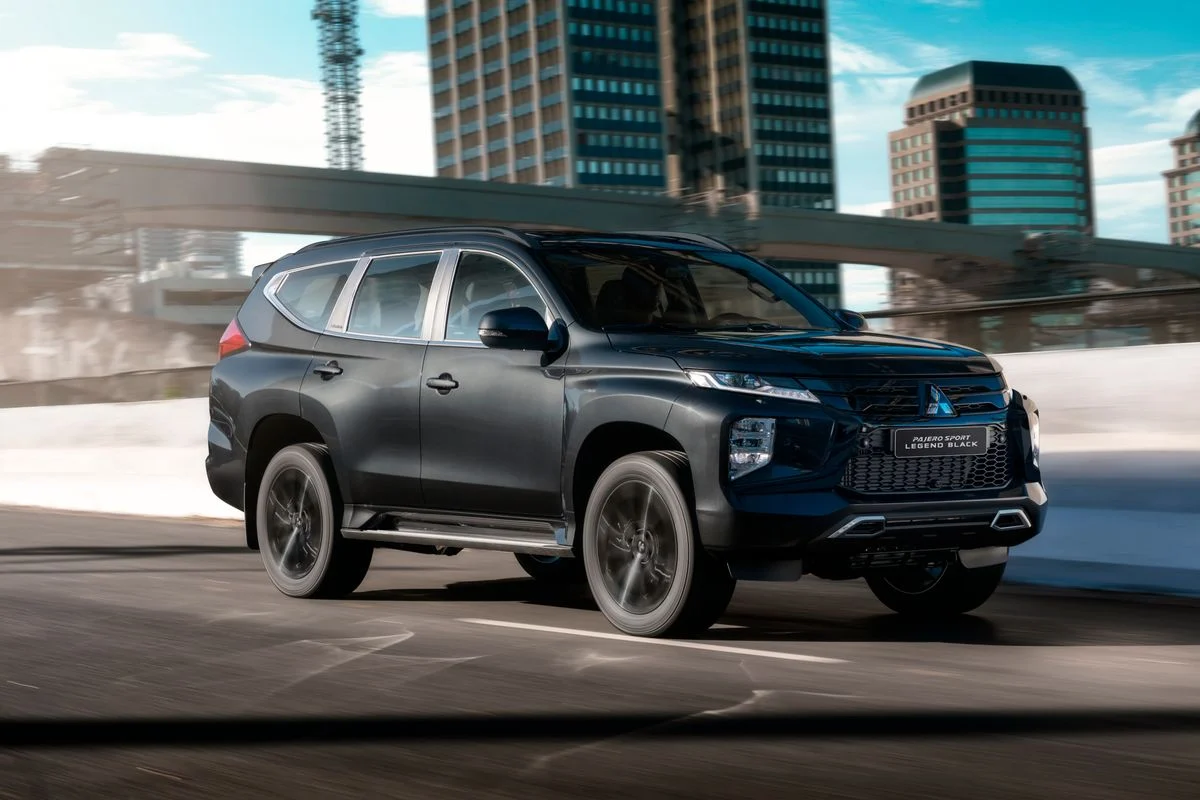 pajero sport legend black 4 São carros bonitos, confortáveis e de qualidade, mas acabam sendo ignorados nas concessionárias.