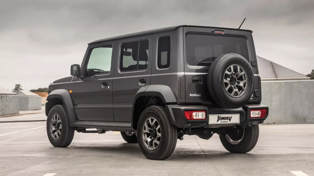 suzuki jimny 1 Suzuki Jimny Pode Ganhar Versão Picape para Aventuras Off-Road