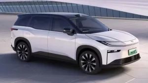 Toyota Inova com Primeiro Carro Autônomo e Bateria Econômica