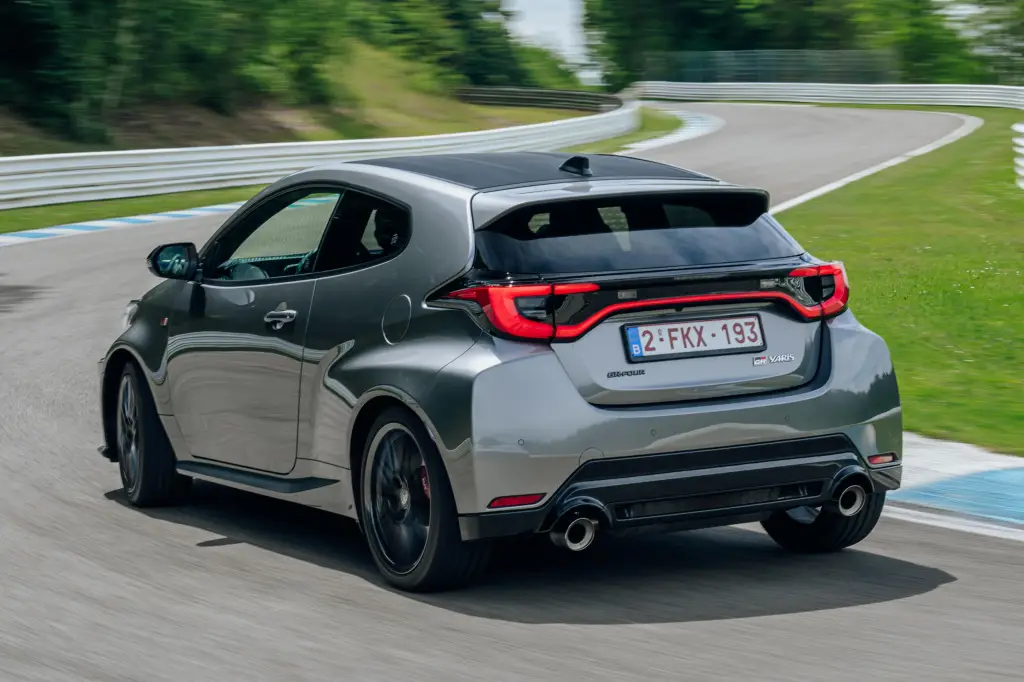 12024 gryaris 1 Novo Toyota GR Yaris de 304 cv Chega ao Brasil em 2025 com Alta Performance