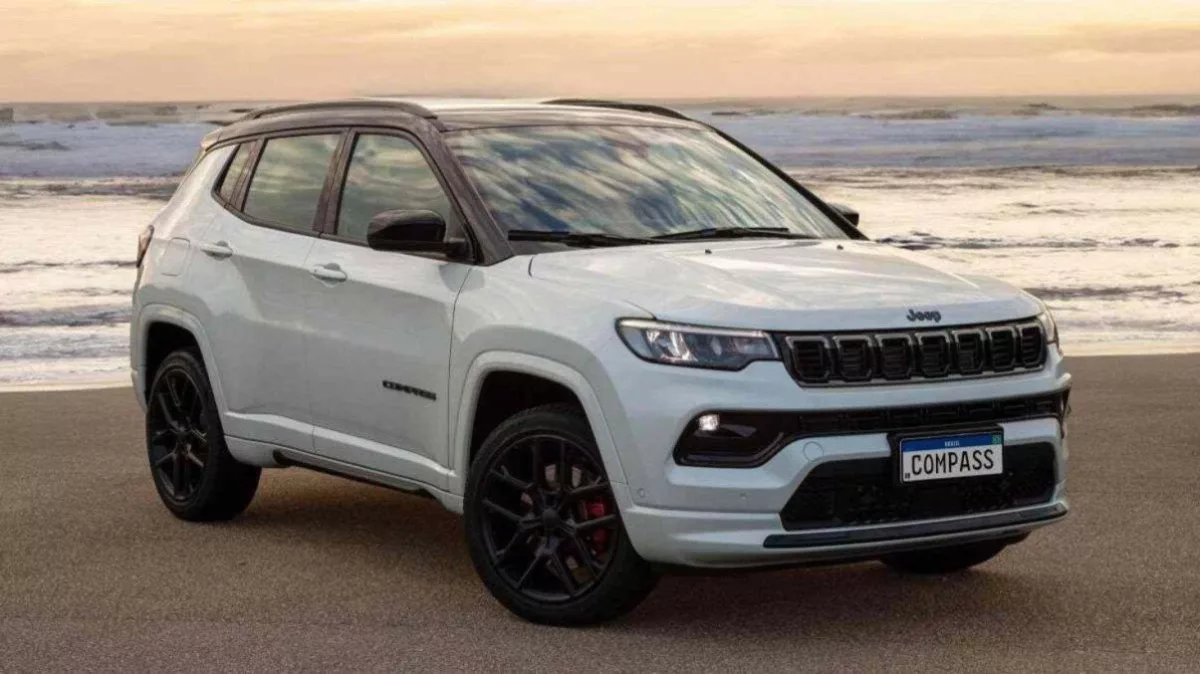 1 jeep compass blackhawk cp 1 Jeep Compass Blackhawk: Ficha técnica e análise completa do SUV com 272cv.