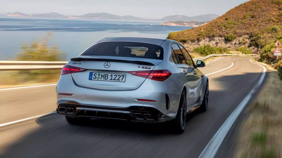 2024 mercedes amg c63 s e performance 2 Mercedes-AMG C 63 S E Performance: Sedã de R$ 1 Milhão com Tecnologia de Fórmula 1