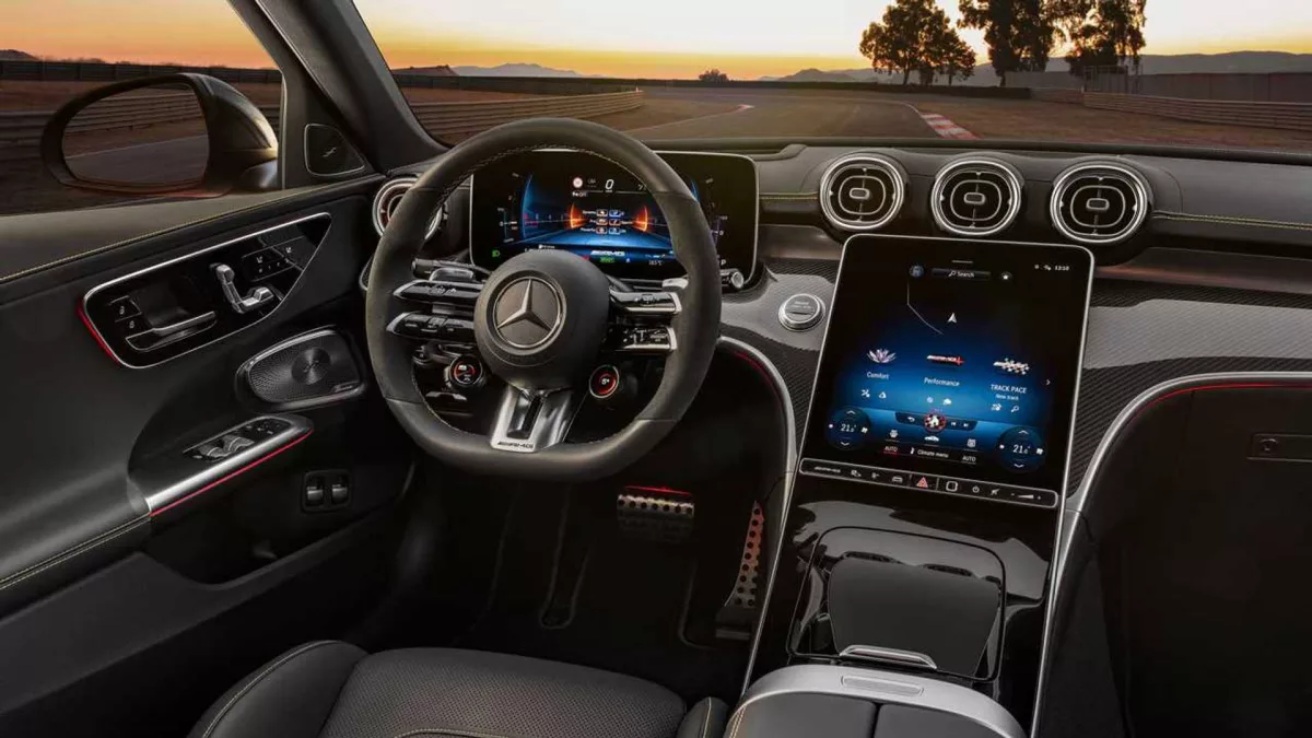 2024 mercedes amg c63 s e performance 3 Mercedes-AMG C 63 S E Performance: Sedã de R$ 1 Milhão com Tecnologia de Fórmula 1