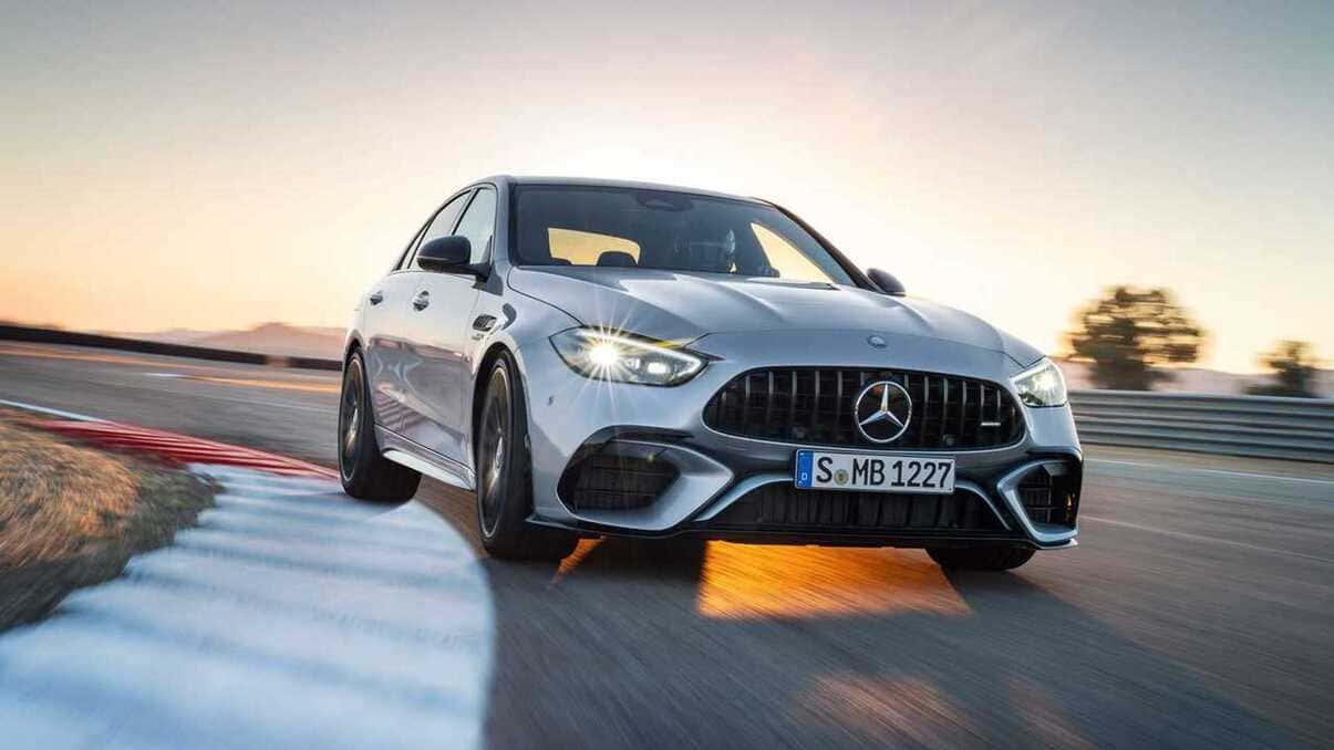 2024 mercedes amg c63 s e performance cp Mercedes-AMG C 63 S E Performance: Sedã de R$ 1 Milhão com Tecnologia de Fórmula 1