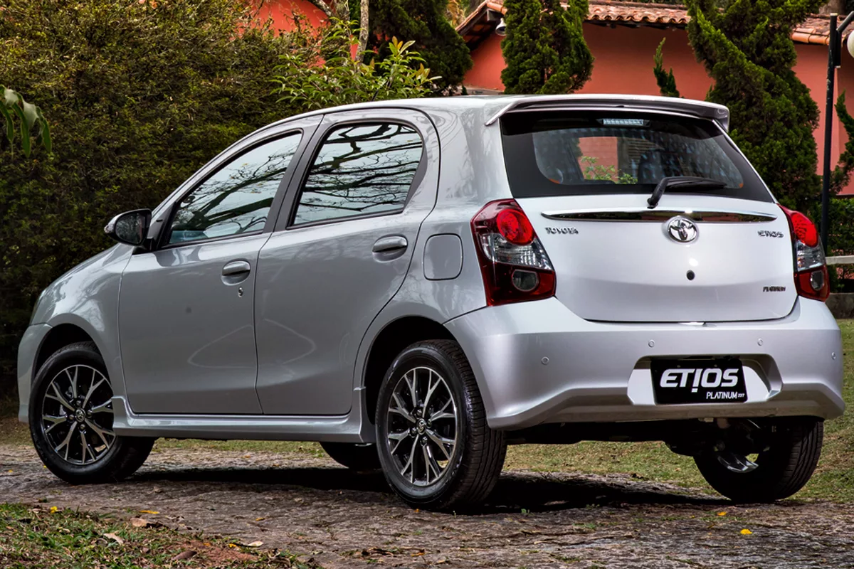 5 ms412 toyota etios platinum2 jpg 5 carros que deixaram saudades e não mereciam ter saído de linha.