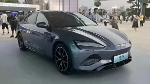 BYD Seal 2025 revoluciona com nova plataforma de 800V e recarga ultrarrápida em 25 minutos