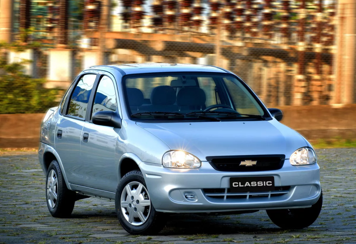 Chevrolet Corsa Sedan Classic 1 5 carros da chevrolet que saíram de linha e deixaram saudades.
