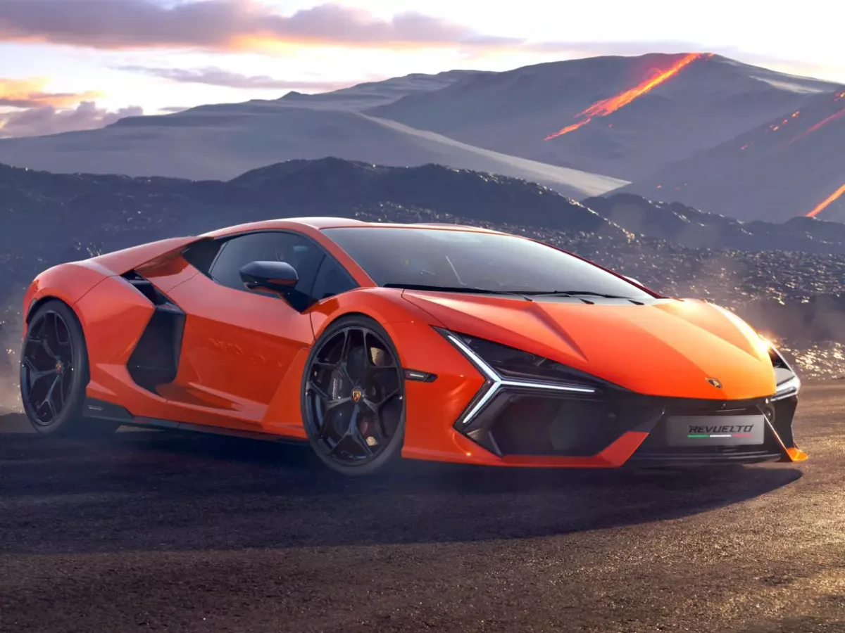 Lamborghini Revuelto 2023 1 1 Pequeno piloto turco de 5 Anos Alcança 312 km/h em Lamborghini Revuelto; Confira no vídeo!