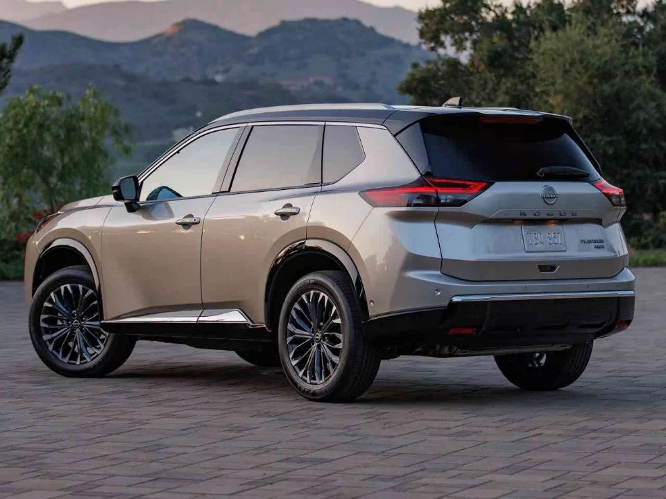 Nissan Rogue 1 jpg Mais de 70 mil SUVs da Nissan são investigados por problemas na coluna de direção