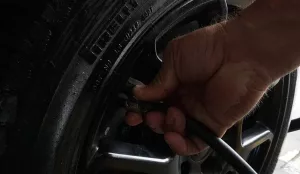 Como Calibrar os Pneus do Carro: Guia Completo para Manter a Segurança e Economia