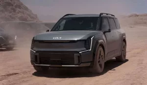 Com bateria de 99,8 kWh, o novo SUV EV9 da Kia já tem previsão de chegada ao Brasil em novembro.