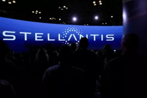 Stellantis anuncia recall global de 1,46 milhão de veículos para corrigir falha no sistema de freios