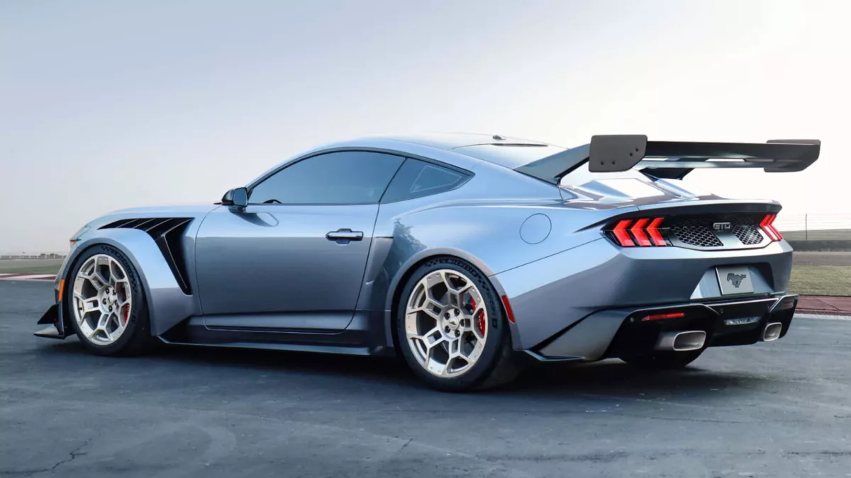 2025 ford mustang gtd 1 Ford Mustang GTD 2025 conta com mais de 800 cv e custará cerca de US$ 300.00!