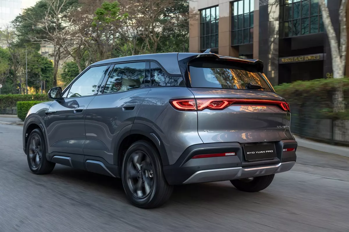 BYD Yuan Pro 2025 8 BYD Yuan Pro 2025 chega ao Brasil com preço competitivo e autonomia de até 401 km