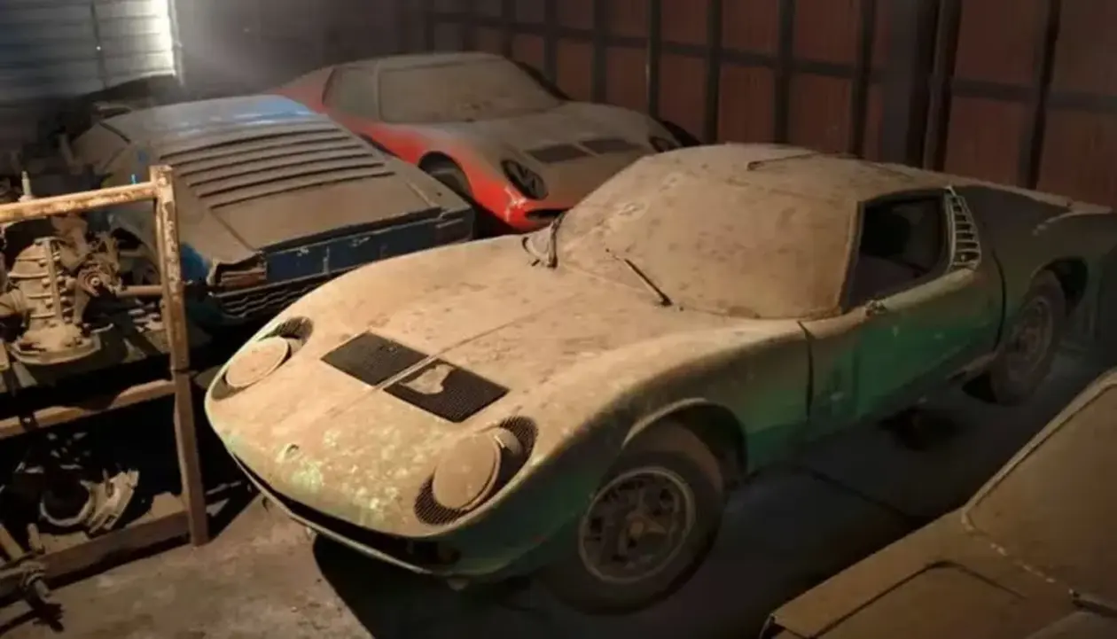 Tres Lamborghini avaliados em R 11 milhoes 1 Três Lamborghini avaliados em R$ 11 milhões são encontrados em ferro-velho nos EUA