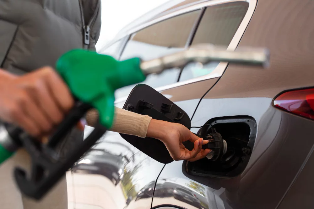 bomba combustivel 2 jpg Como aumentar a vida útil do carro: cuidados simples que fazem toda a diferença