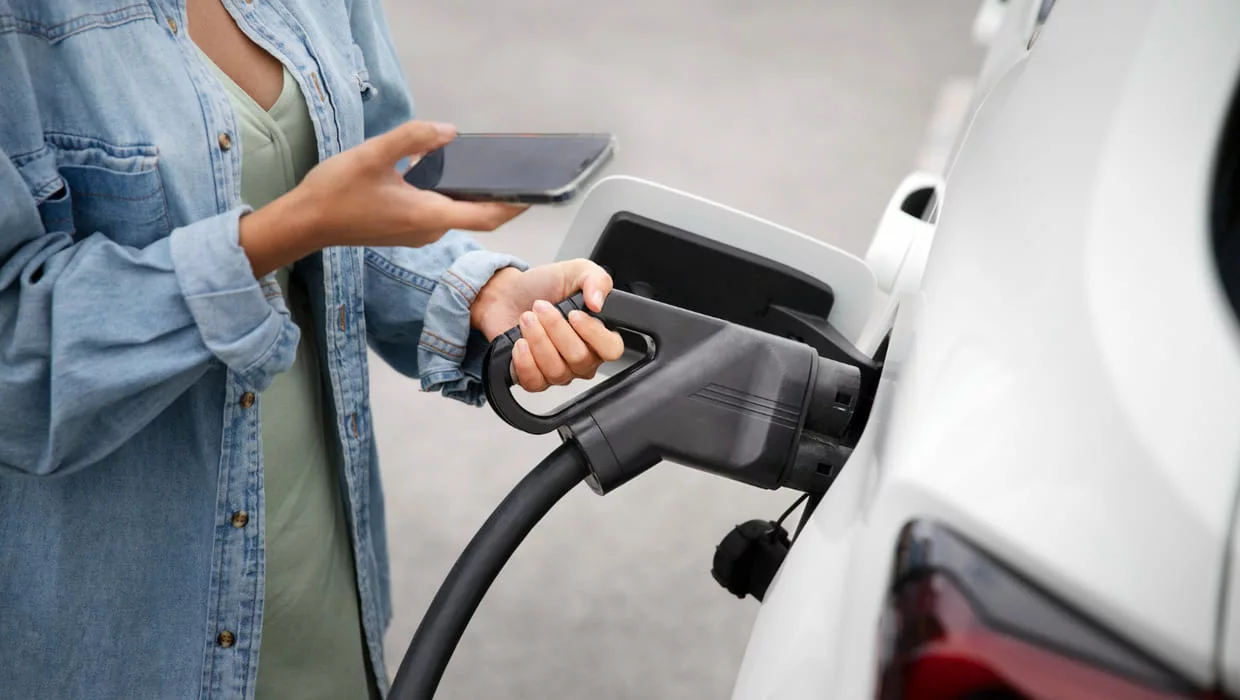 carro eletrico 1 jpg Carros elétricos no Brasil: Vendas disparam 51% e mostram força em 2025