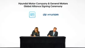 GM une forças com a Hyundai para desenvolver carros elétricos e combater avanço chinês
