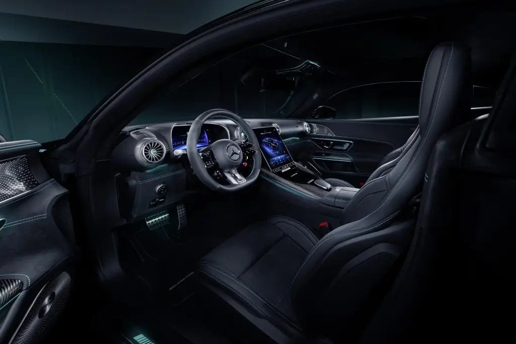 mercedes amg gt 63 pro 4matic motorsport collectors edition 23 e1726683844680 Mercedes-AMG GT 63 Motorsport Collection: Edição Limitada Celebra DNA das Pistas