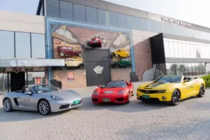 Dirija Superesportivos em SP: Ferrari, Porsche e Camaro Disponíveis para Aluguel a Partir de R$ 300