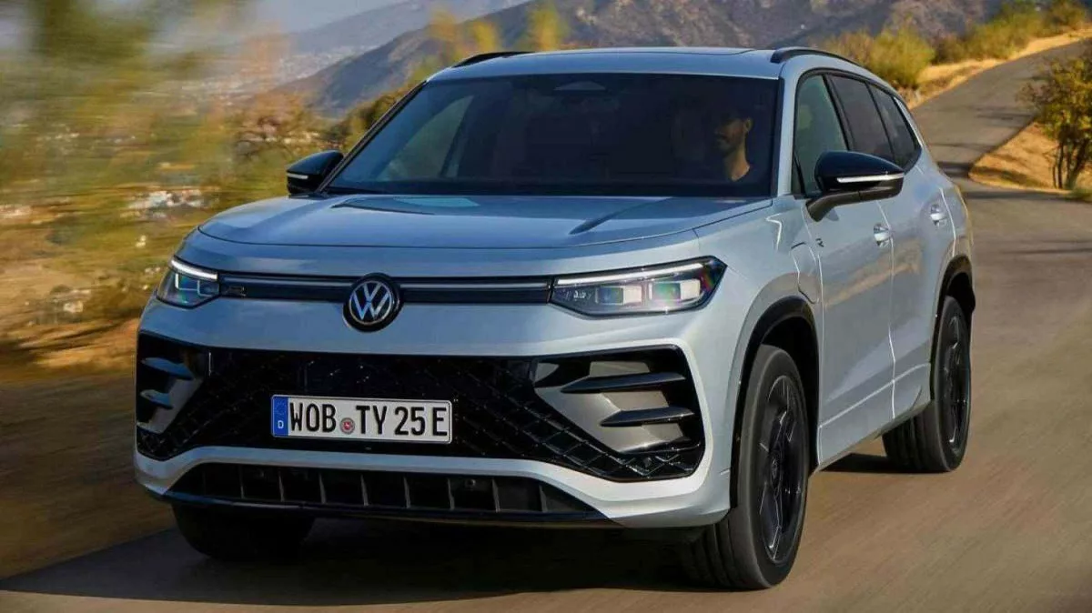 1 vw tayron 2025 1 40623102 jpg Volkswagen Tayron chega à Europa como o sucessor do Tiguan Allspace