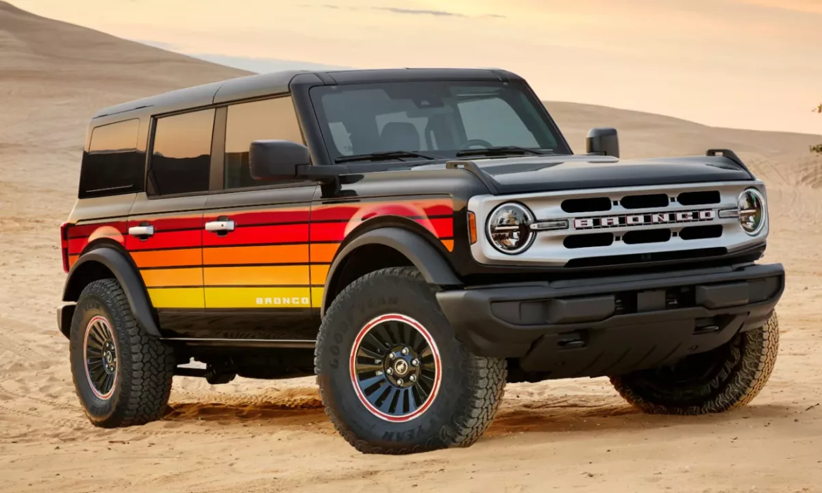 5d8jRn1M 2025 Ford Bronco Free Wheeling 01 1320x792 1 Ford Bronco 2025: Estilo Retrô e DNA Off-Road Renovam o Clássico para os Aventureiros