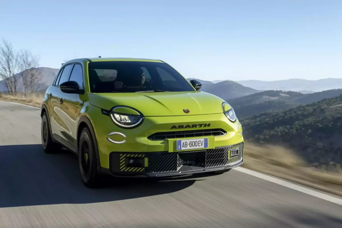 Abarth 600e 1 png Abarth 600e: o crossover elétrico de 278 cv que une potência e estilo
