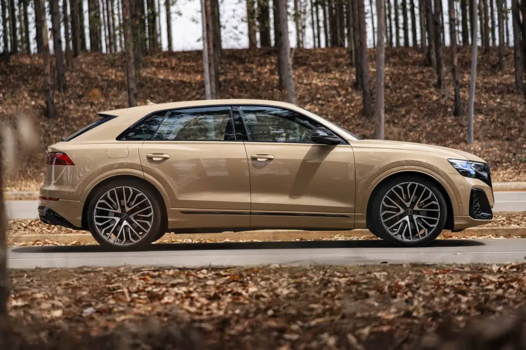 audi q8 2025 3 Audi Q8 2025 desembarca no Brasil com foco esportivo e motorização híbrida