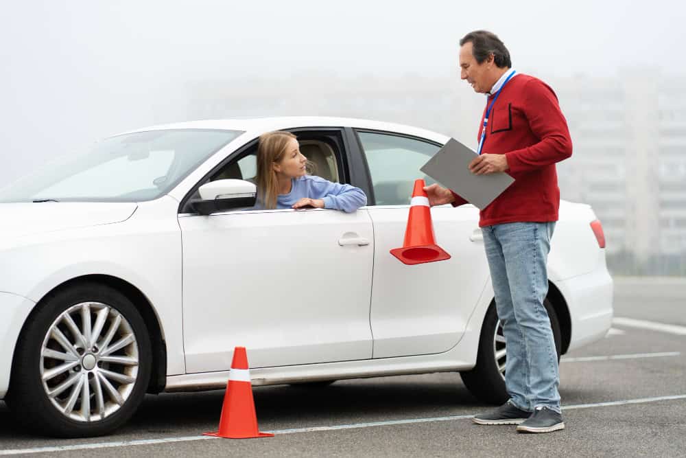 autoesocola 2 Carros Automáticos e Elétricos nas Autoescolas: Conheça a proposta da Senadora!