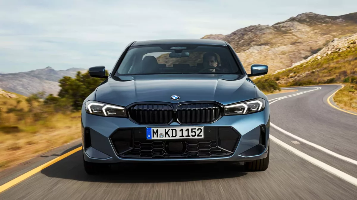 bmw 320i msport 2025 2 BMW 330e 2025: Sedã Híbrido Plug-In Ganha Mais Autonomia e Novidades