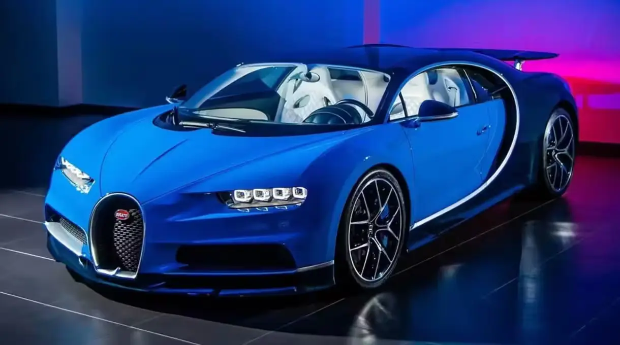 bugatti chiron sport importado Colisão Milionária: Acidente Entre Dois Bugatti Chiron e Caminhão Pode Ser o Mais Caro da História